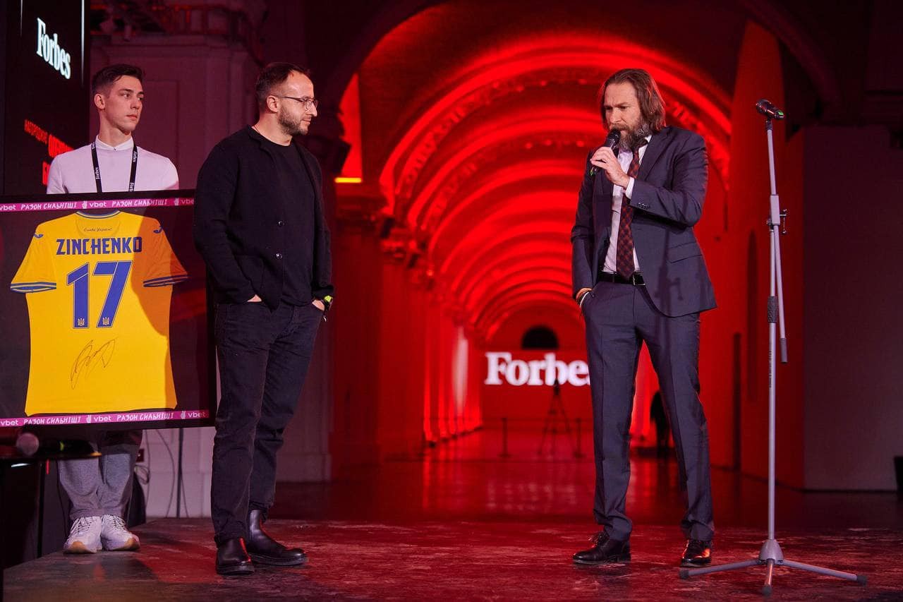 Поздоровляємо переможців конкурсу Forbes Ukraine "Підприємець року" Ярославу Гресь, Віктора Іванчика та Олену із Ростиславом Вовк!