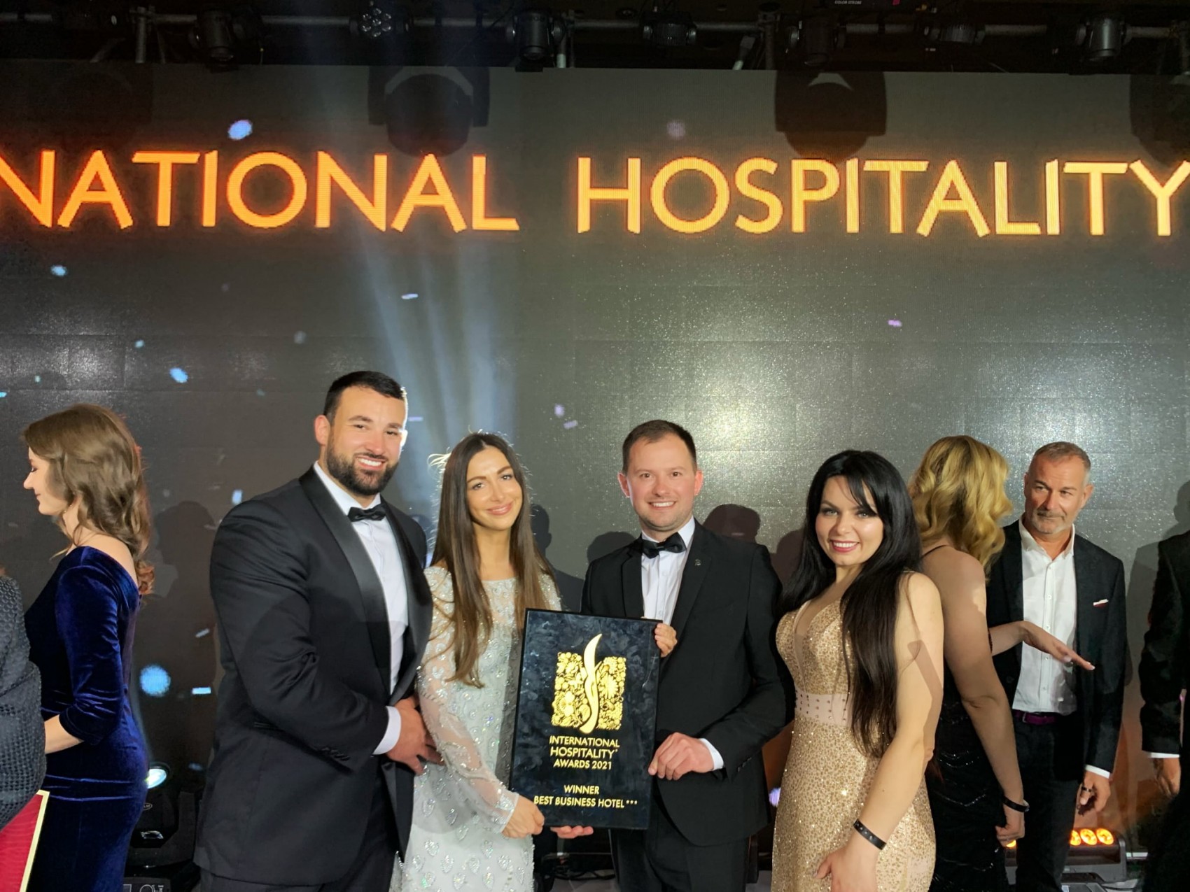 NADIYA Hotel (родина Бойко) визнали найкращим 3* бізнес-готелем Європи 2020 року премією International Hospitality Awards